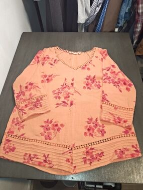 Women's Peach Floral V-Neck Tunic Top